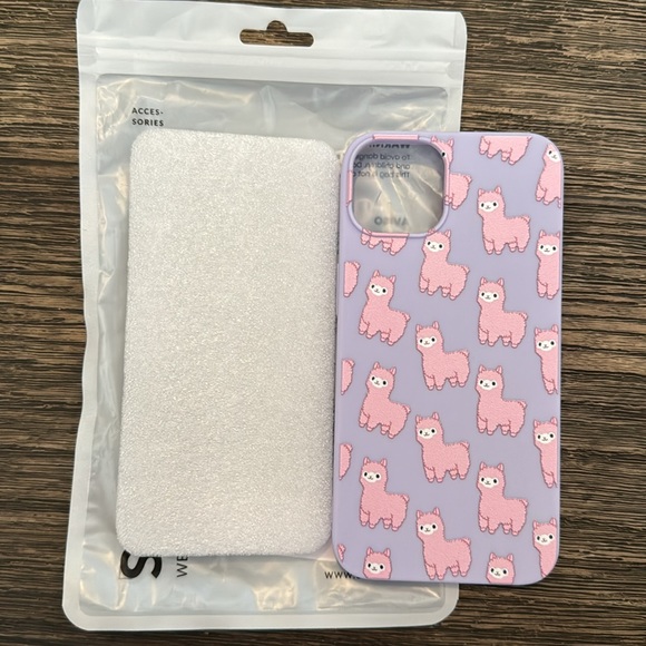 iPhone 13 phone case - Picture 2 of 2